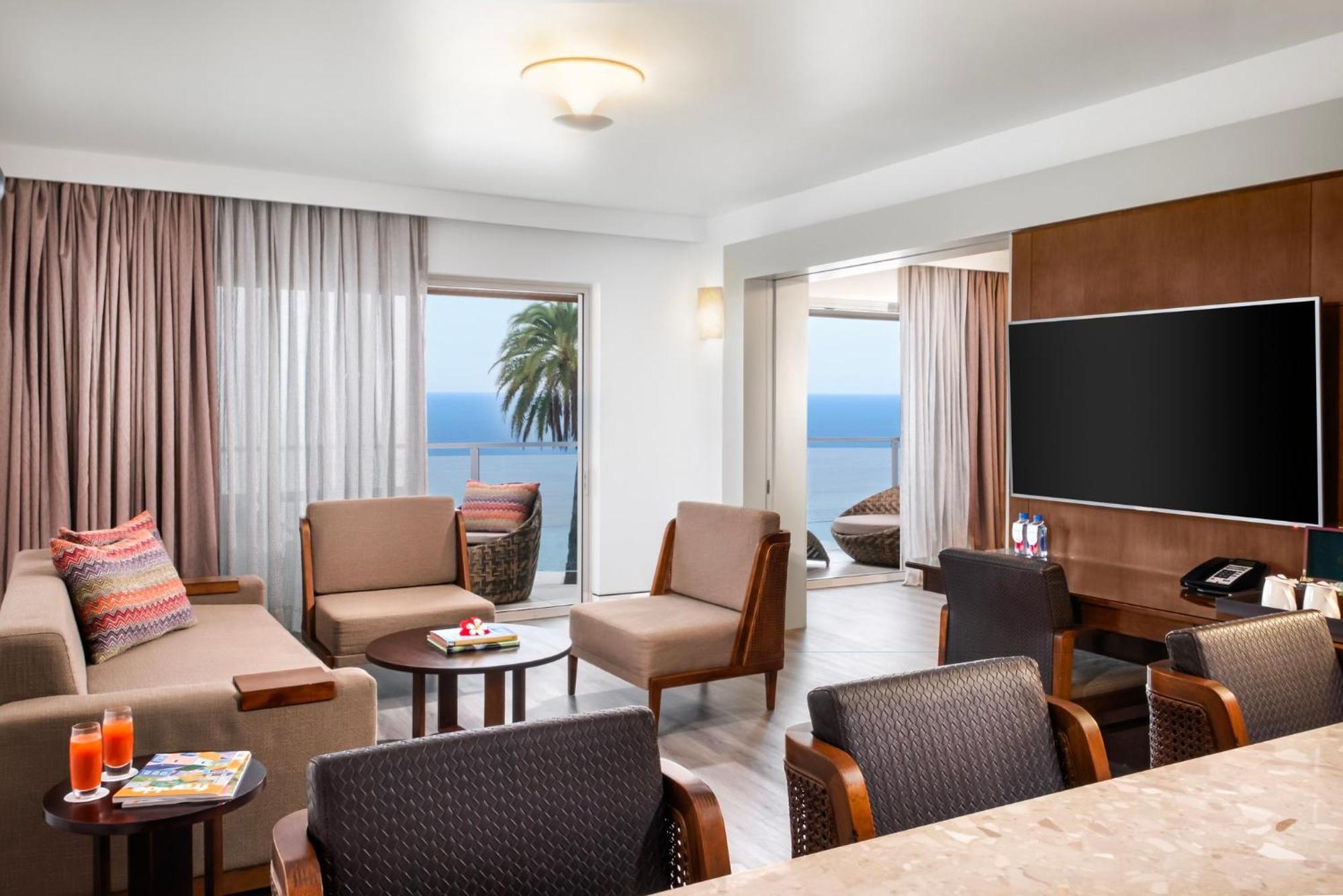 Crowne Plaza Fiji Nadi Bay Resort & Spa, An Ihg Hotel Екстериор снимка