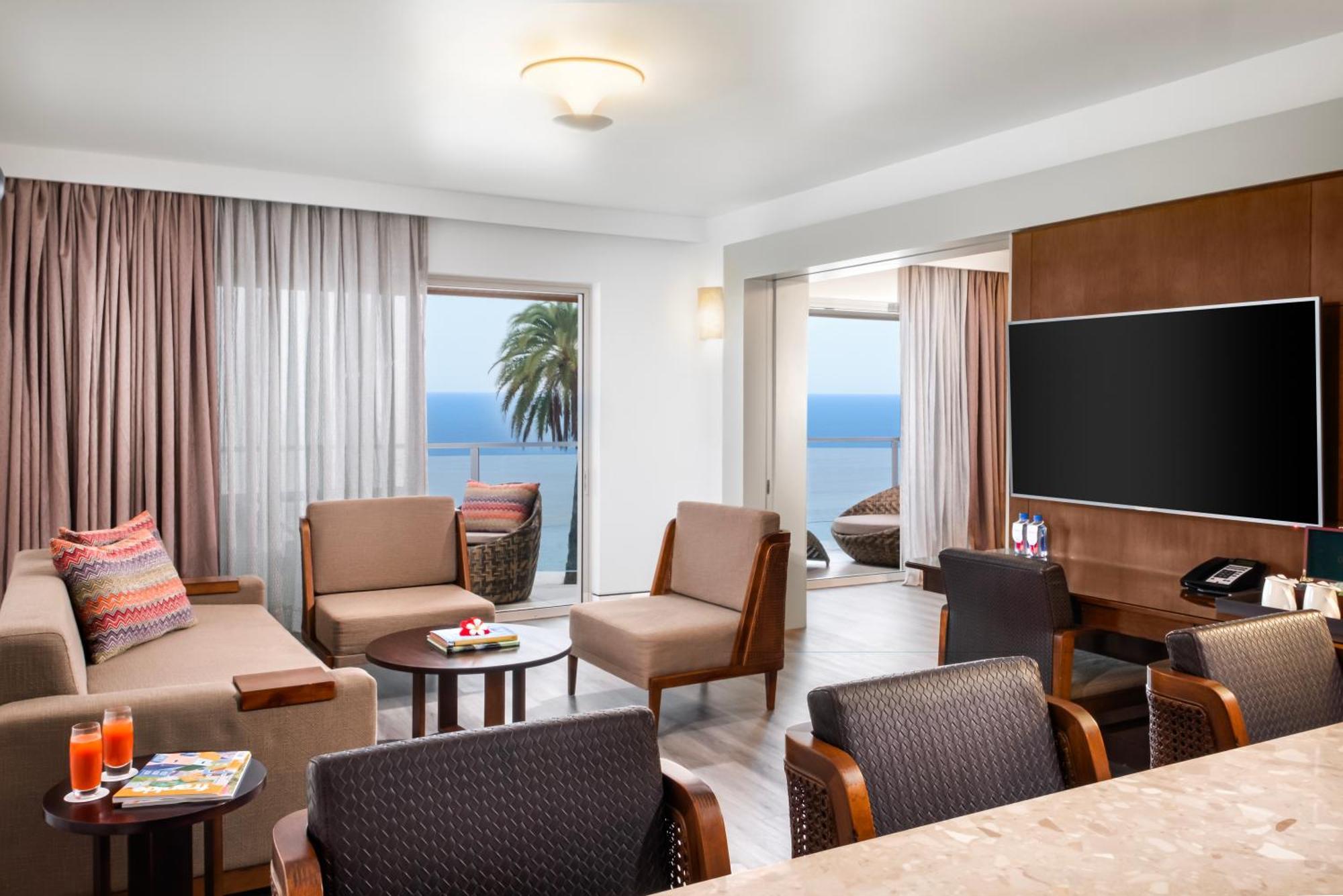 Crowne Plaza Fiji Nadi Bay Resort & Spa, An Ihg Hotel Екстериор снимка