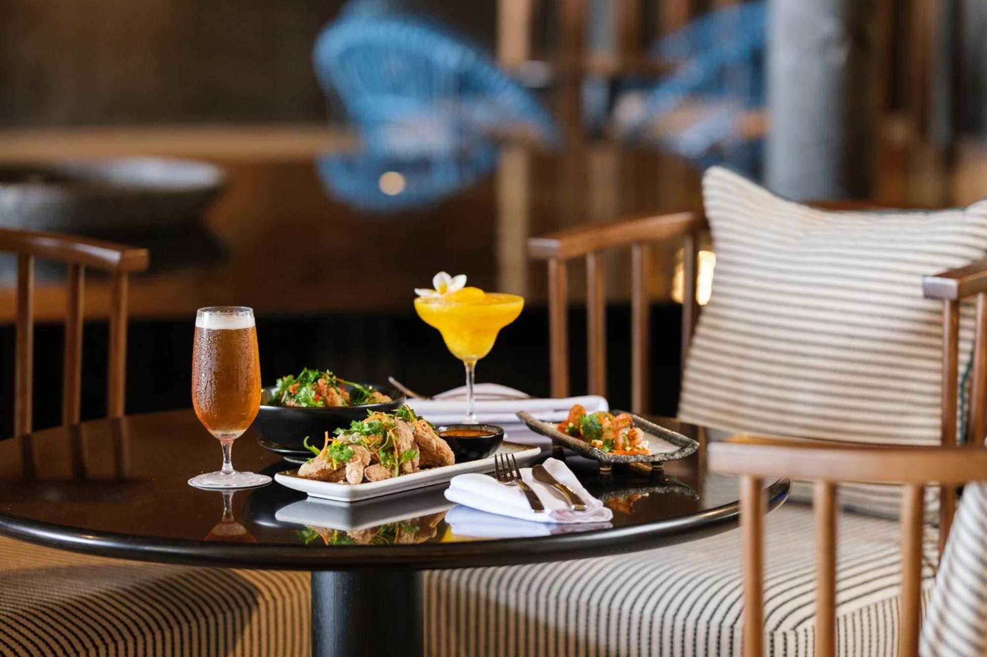 Crowne Plaza Fiji Nadi Bay Resort & Spa, An Ihg Hotel Екстериор снимка