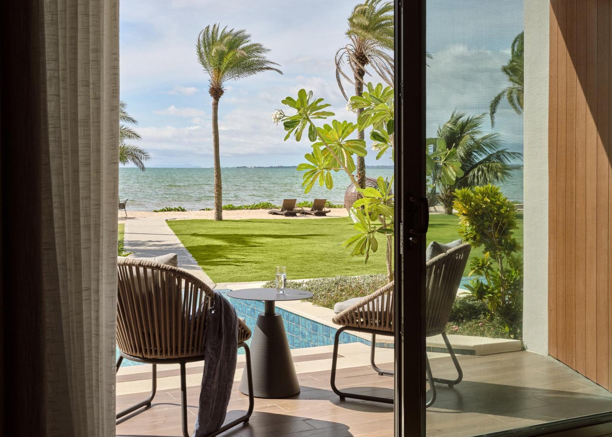 Crowne Plaza Fiji Nadi Bay Resort & Spa, An Ihg Hotel Екстериор снимка